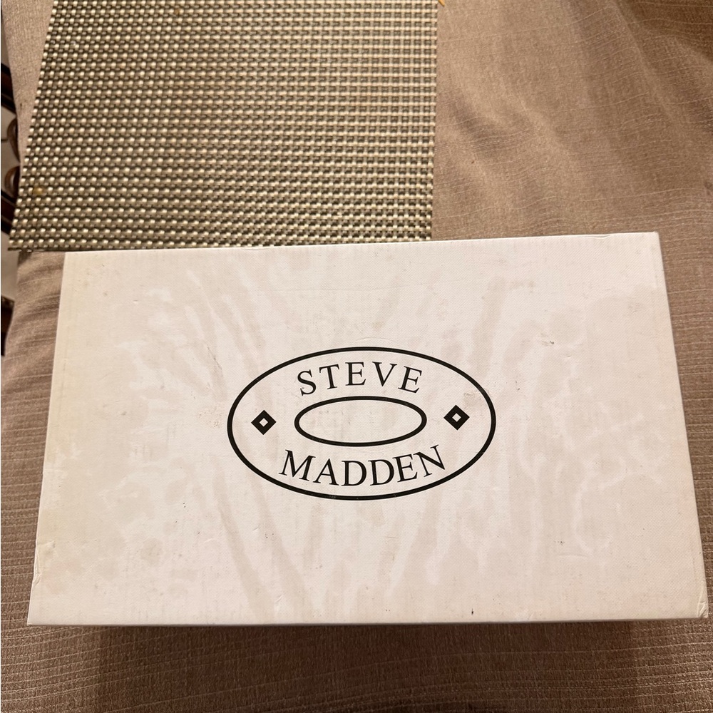 Steve Madden black platform heels